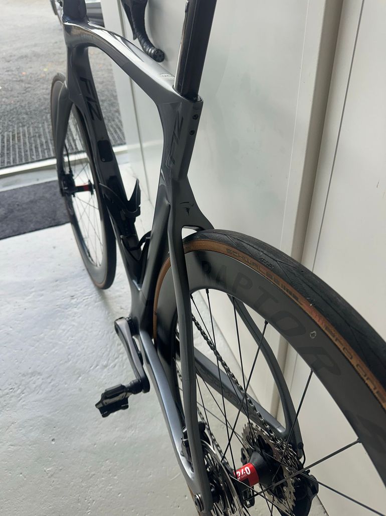 Used Pinarello Dogma Shimano Ultegra Di2 2022 Road & Gravel, Light Gray — image 14 of 20