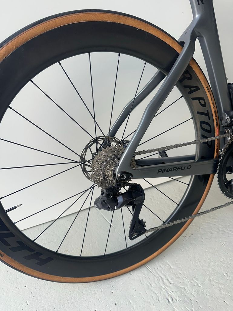 Used Pinarello Dogma Shimano Ultegra Di2 2022 Road & Gravel, Light Gray — image 6 of 20