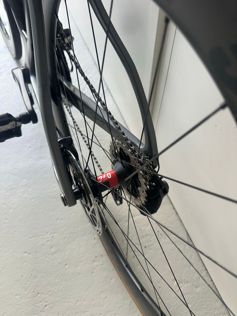 Used Pinarello Dogma Shimano Ultegra Di2 2022 Road & Gravel, Light Gray — image 13 of 20