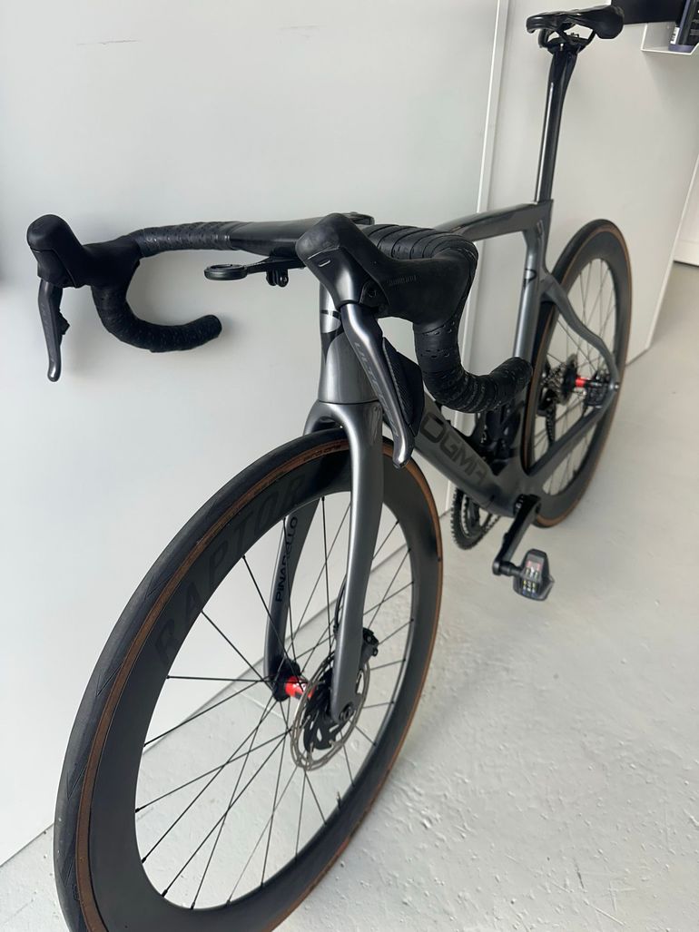 Used Pinarello Dogma Shimano Ultegra Di2 2022 Road & Gravel, Light Gray — image 17 of 20