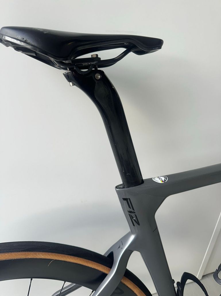 Used Pinarello Dogma Shimano Ultegra Di2 2022 Road & Gravel, Light Gray — image 8 of 20