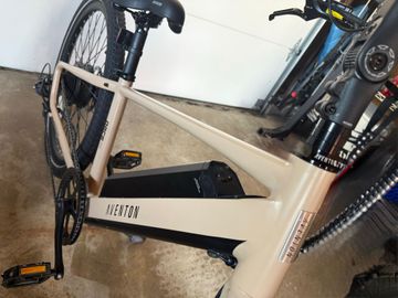 Used Aventon pace 500 2021 Urban, Orange — image 2 of 5