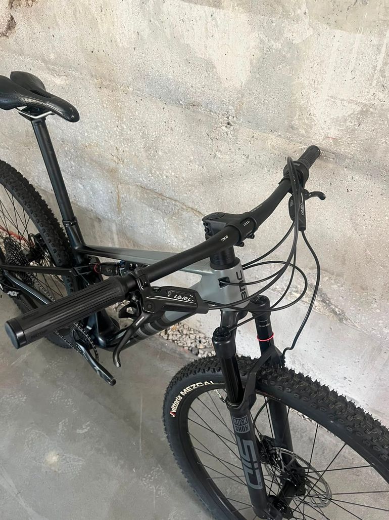 Brugt BMC Fourstroke FOUR Iron Gray / Black 2023 Mountainbike — billede 4 af 7