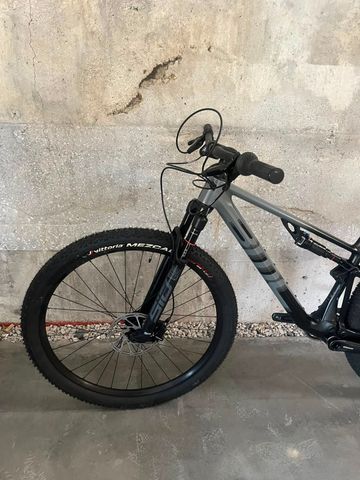 Brugt BMC Fourstroke FOUR Iron Gray / Black 2023 Mountainbike — billede 5 af 7