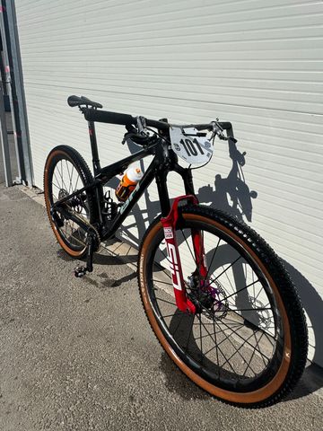 Used BH Lynx6 Custom SRAM XX1 Eagle AXS 2025 Mountainbike, Black — image 3 of 3