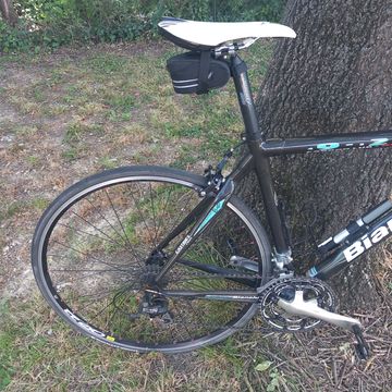 Bianchi Carbone 928 2012 Road & Gravel usato, Nero — immagine 2 di 5
