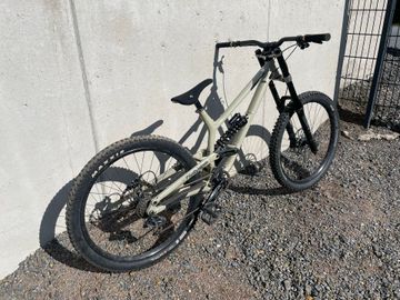 Käytetty Commencal FURIOUS RIDE 2021 2021 Mountainbike — kuva 4 / 8