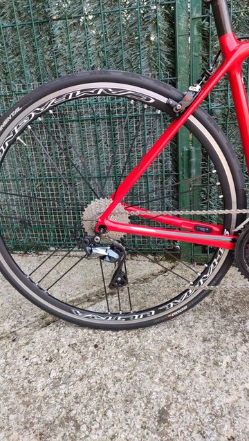 Used Trek Sl6 2020 Road & Gravel, Red — image 7 of 14