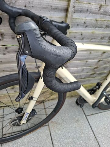 Used BMC Roadmachine Shimano Ultegra Di2 2022 Road & Gravel, Green — image 5 of 21