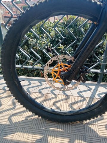 Used Giant Reign 2 2019 2019 Mountainbike, Black, 27.5 — image 5 of 6