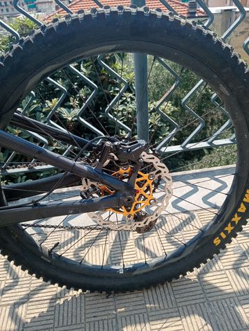 Used Giant Reign 2 2019 2019 Mountainbike, Black, 27.5 — image 6 of 6