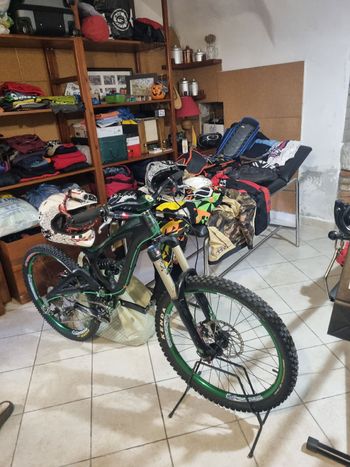 GT Force SRAM Force eTap AXS 2018 Mountainbike d'occasion — image 7 sur 8