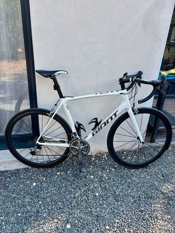 Giant TCR, Advanced 2 PC 2021 2021 Road & Gravel usato, Bianco — immagine 1 di 8