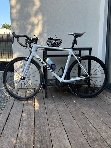 Giant TCR, Advanced 2 PC 2021 2021 Road & Gravel usato, Bianco — immagine 8 di 8