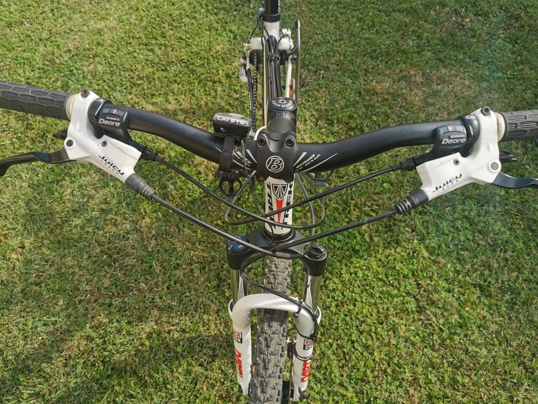 Used Trek 6300 2012 2012 Mountainbike, White — image 4 of 8