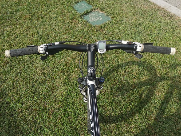 Used Trek 6300 2012 2012 Mountainbike, White — image 3 of 8