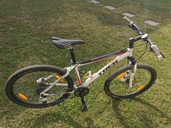 Used Trek 6300 2012 2012 Mountainbike, White — image 2 of 8