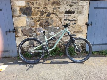 Używany Commencal META AM 29 ESSENTIAL 2021 2021 MTB