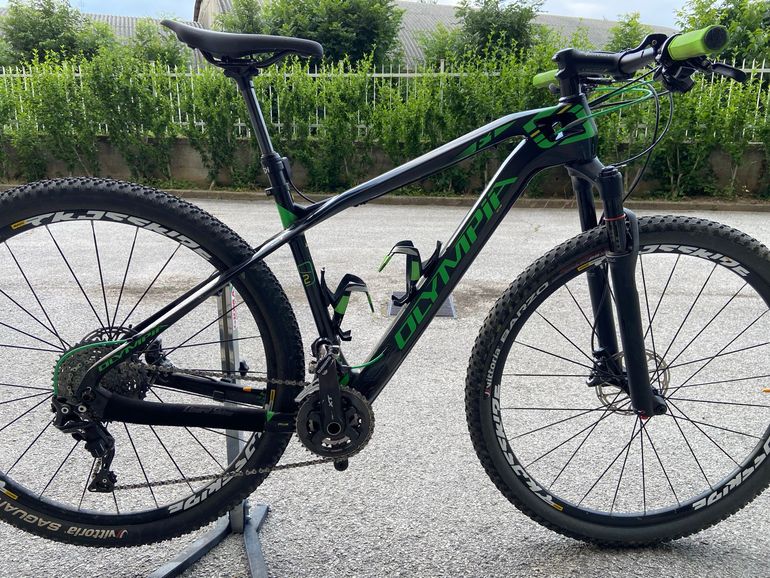 Olympia Custom Shimano Deore XT 2021 Mountainbike usato, Nero — immagine 2 di 8
