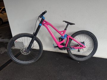 Gebrauchtes Mondraker Summum Carbon Pro 2019 2019 Mountainbike, Violett, 27.5 — Bild 1 von 6