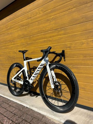 Brugt Canyon Aeroad CF SLX 8 Di2 2026 2026 Road & Gravel — billede 3 af 4