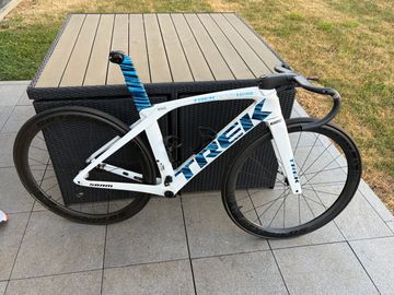 Used Trek Madone SLR 7 Frameset 2021 Road & Gravel, White — image 1 of 5