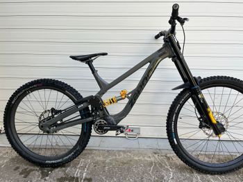 Used Zerode Custom Pinion C-Line Gearbox 2026 Mountainbike, Light Gray — image 3 of 6
