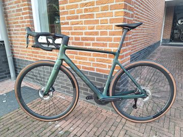 Tweedehands Scott Addict RC 15 2022 2022 Road & Gravel — afbeelding 2 van 16