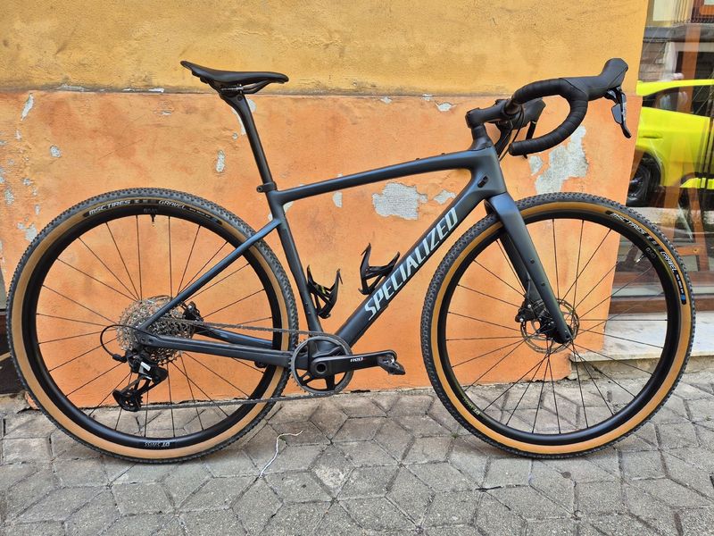 Used Specialized Diverge Base Carbon 2021 2021 Road & Gravel