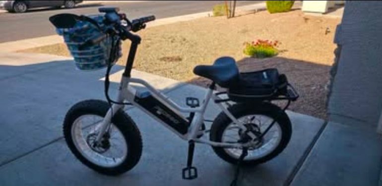 Used Pedego Custom 2021 Urban, White — image 2 of 3