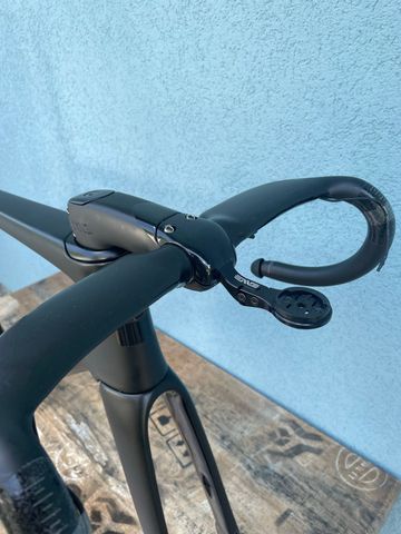 Použité Enve Melee Premium RED 2025 Frameset 2025 Road & Gravel — obrázek 20 z 21