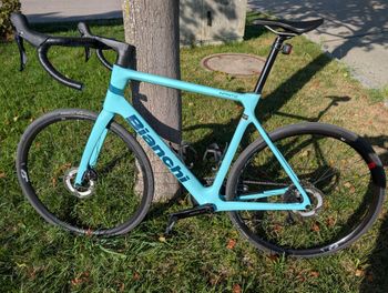 Used Bianchi Infinito 105 2024 2024 Road & Gravel