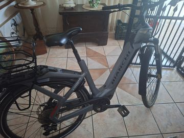 Tweedehands Bianchi e-Omnia C Type DEORE 2025 2025 Urban — afbeelding 5 van 8