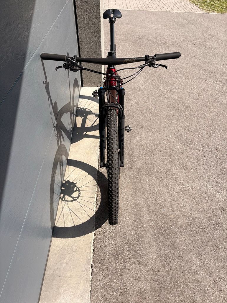 Brugt Trek Supercaliber 9.8 XT 2023 2023 Mountainbike — billede 5 af 5