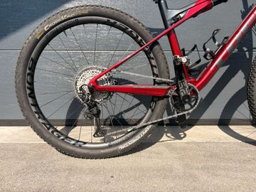 Trek Supercaliber 9.8 XT 2023 2023 Mountainbike d'occasion — image 4 sur 5