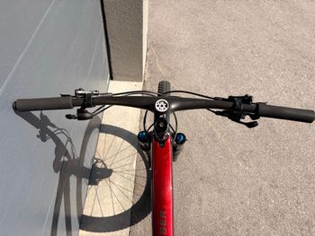 Brugt Trek Supercaliber 9.8 XT 2023 2023 Mountainbike — billede 3 af 5