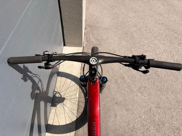 Trek Supercaliber 9.8 XT 2023 2023 Mountainbike d'occasion — image 3 sur 5