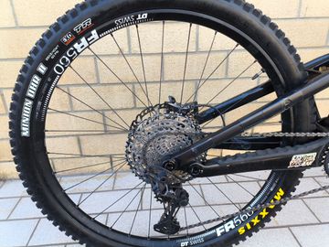 Used Canyon Torque 29 CF 8 2023 2023 Mountainbike, Black, 29 — image 8 of 20