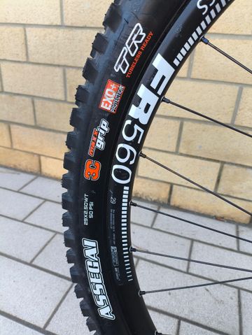 Used Canyon Torque 29 CF 8 2023 2023 Mountainbike, Black, 29 — image 14 of 20