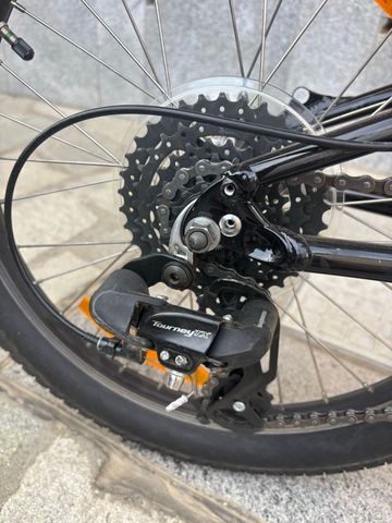 Specialized Hotrock 20 2020 2020 Mountainbike usato, Nero — immagine 3 di 19