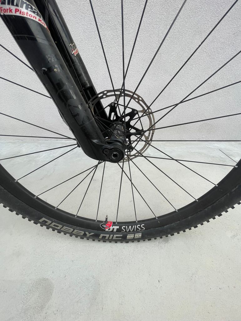 Scott Scale RC 900 SL 2018 2018 Mountainbike usato, Nero — immagine 10 di 17