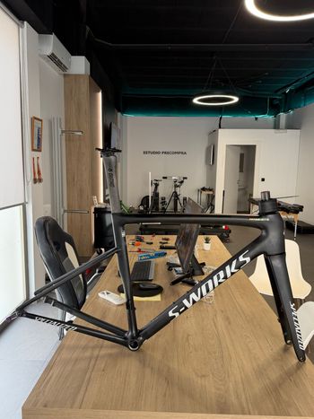 Used Specialized S-Works Tarmac SL8 - Shimano Dura-Ace Di2 2024 Frameset 2024 Road & Gravel