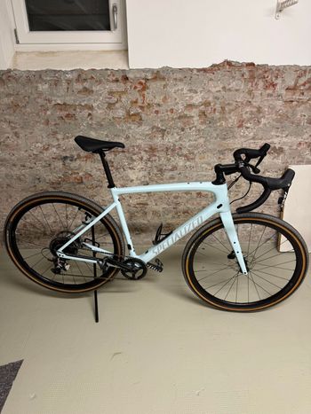 Specialized Diverge Sport Carbon 2023 2023 Road & Gravel d'occasion