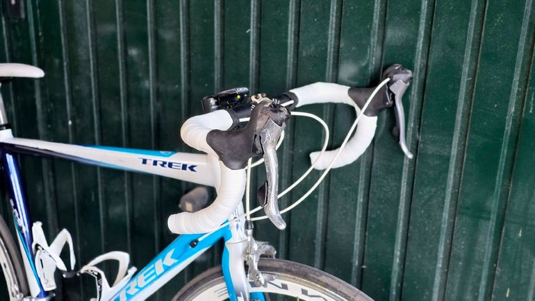 Used Trek 1.9 2009 2009 Road & Gravel, Blue — image 10 of 12