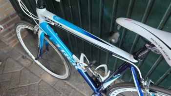 Used Trek 1.9 2009 2009 Road & Gravel, Blue — image 12 of 12