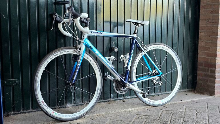 Used Trek 1.9 2009 2009 Road & Gravel, Blue — image 2 of 12