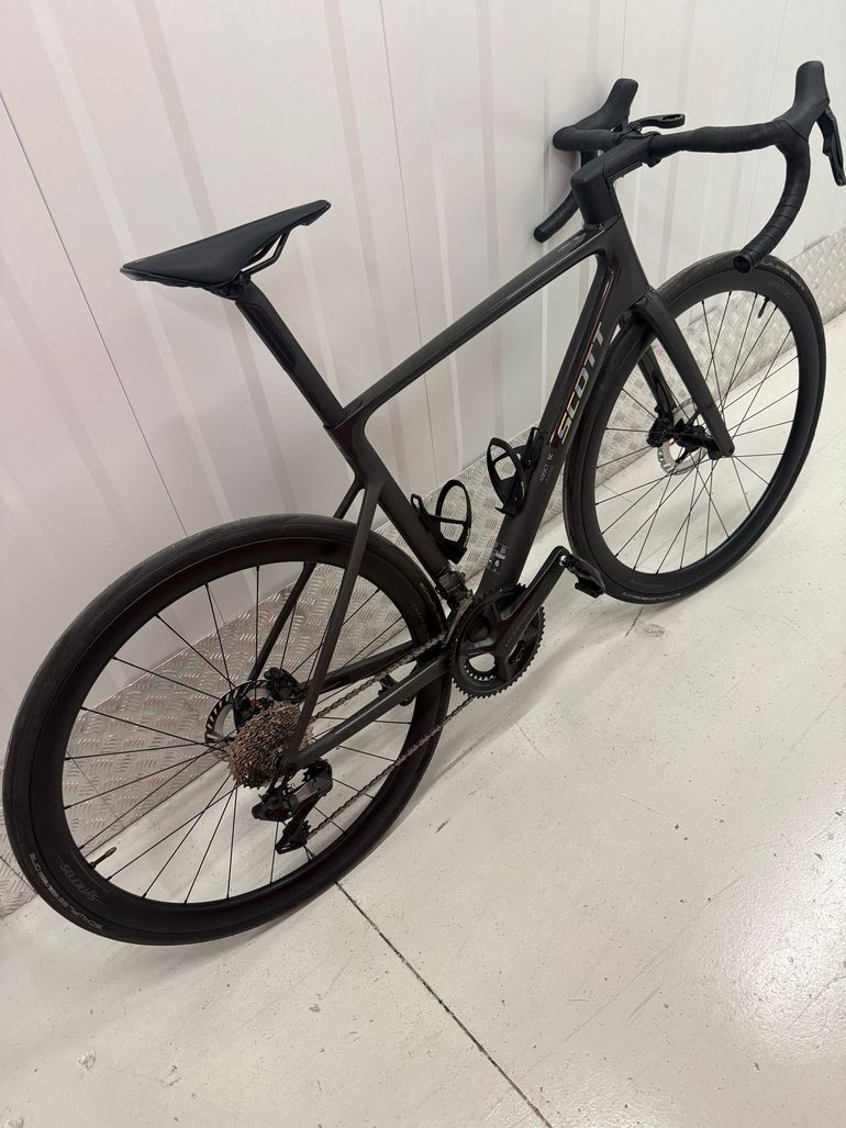 Gebrauchtes Scott Addict 20 2026 2026 Road & Gravel, Schwarz — Bild 2 von 6