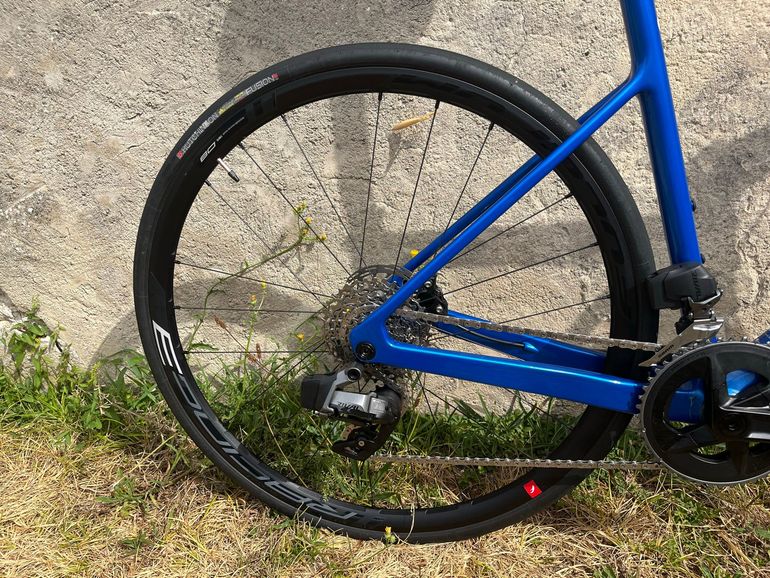Used Van rysel Custom SRAM Rival eTap AXS 2024 Road & Gravel, Blue — image 3 of 9