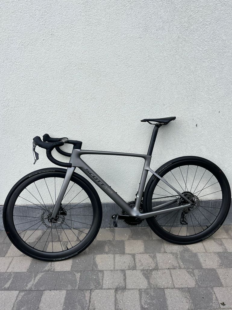 Brugt Scott Addict RC Team 2026 2026 Road & Gravel — billede 2 af 11