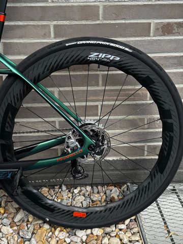 Used Pinarello Dogma SRAM Red eTap AXS 2027 Road & Gravel, Green — image 18 of 22